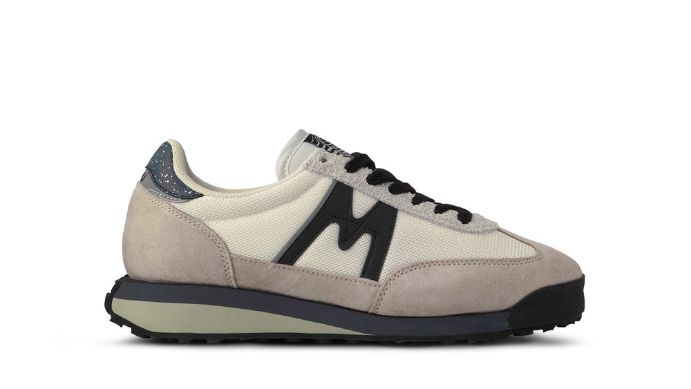 Karhu Mestari Silver Lining / Jet Black