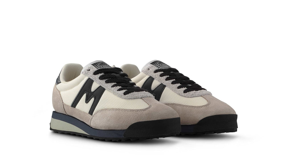 Karhu Mestari Silver Lining / Jet Black