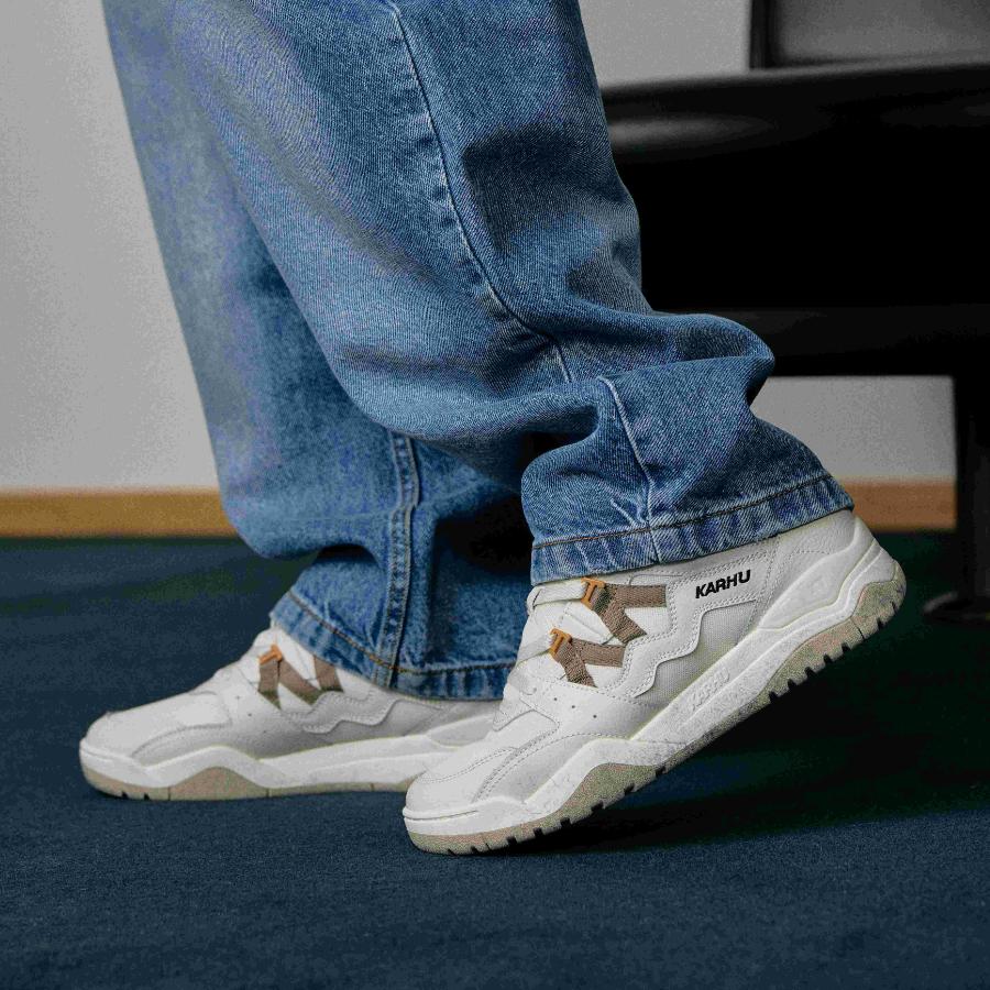 Karhu Fusion XT – Blanc de Blanc / Vintage Khaki – Karhu US
