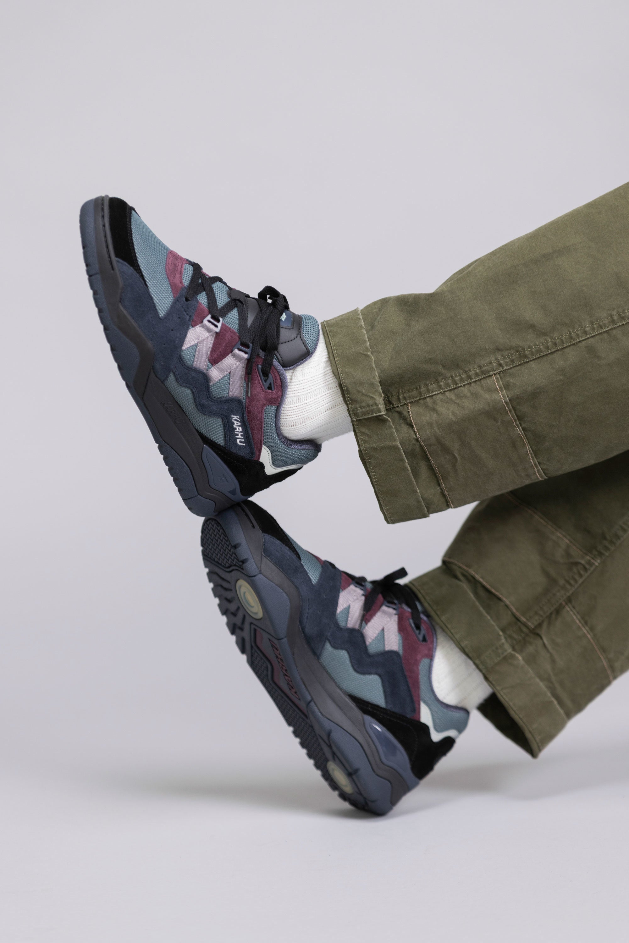 Karhu Fusion XT Jet Black / Gull - Lifestyle sneakers – Karhu US