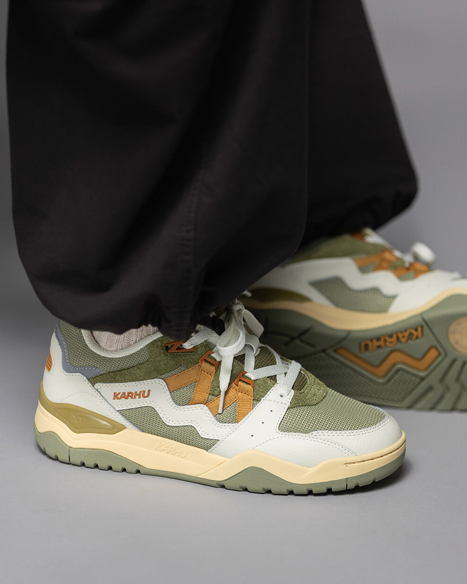 Karhu Fusion XT Icicle / Oak Buff - Lifestyle sneakers – Karhu US