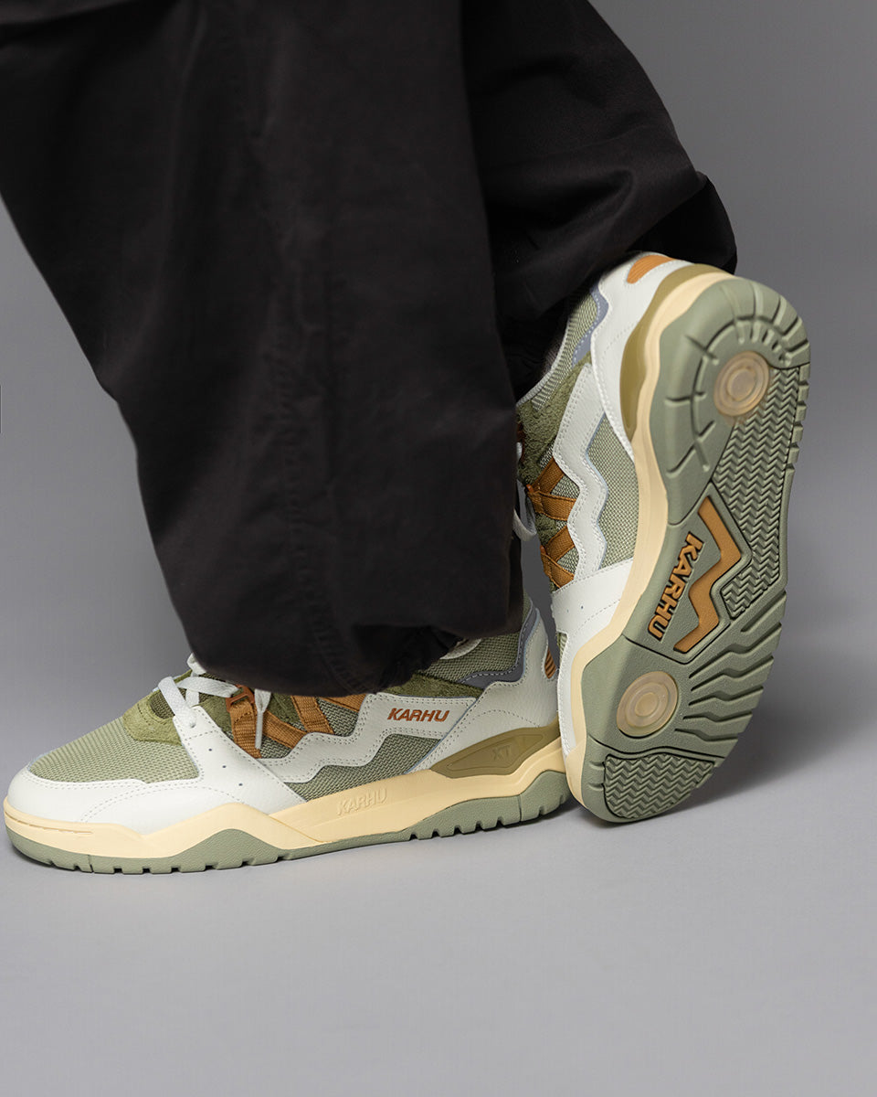 Karhu Fusion XT Icicle / Oak Buff - Lifestyle sneakers – Karhu US