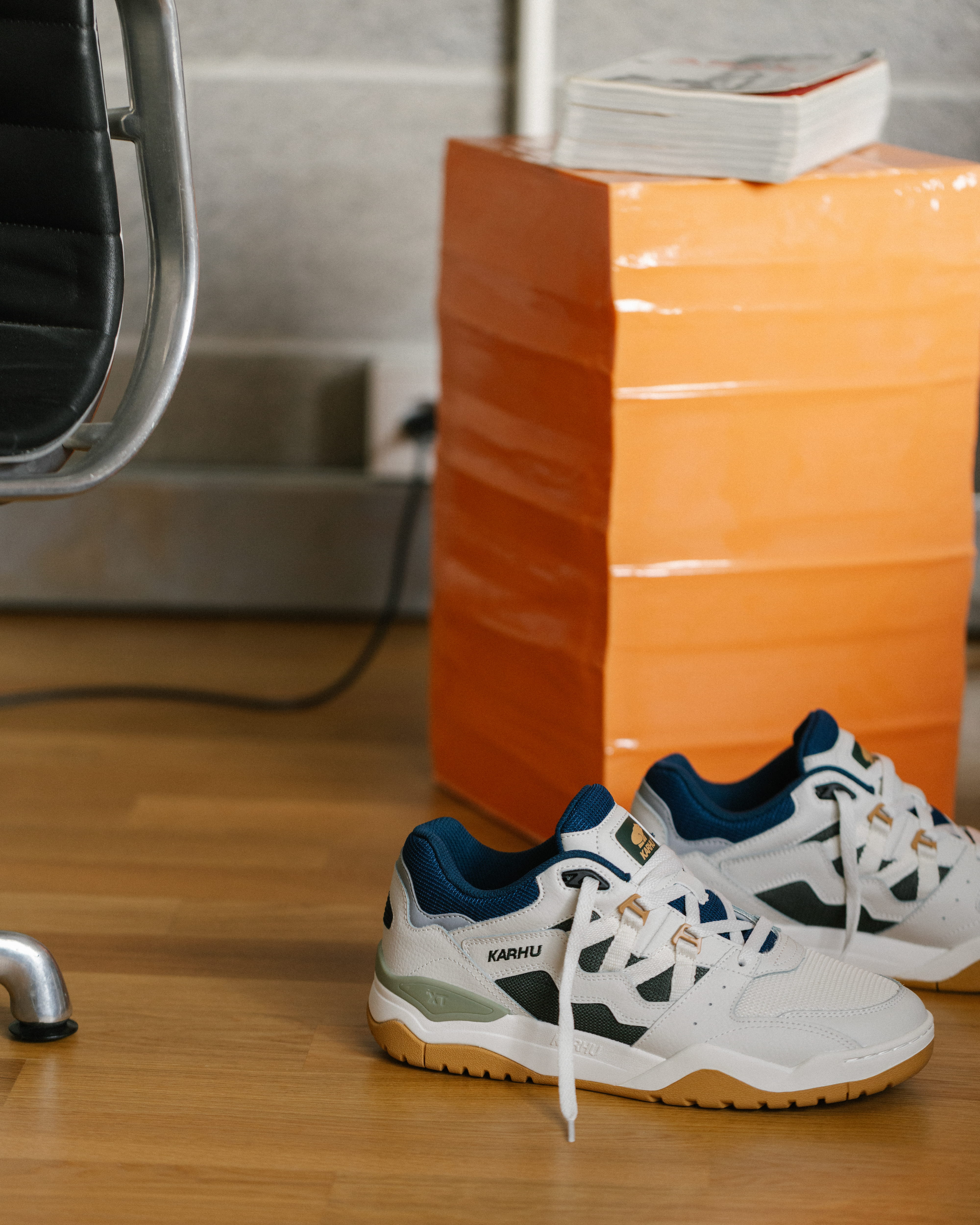 Karhu Fusion XT Blanc De Blanc / Blue Opal - Lifestyle sneakers – Karhu US