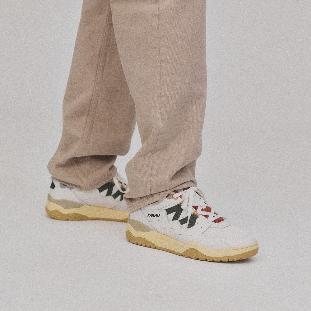 Karhu Fusion XT Blanc de Blanc / Pineneedle - Lifestyle sneakers – Karhu US