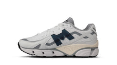 Karhu Super Fulcrum White / Deep Navy - Lifestyle shoes – Karhu US