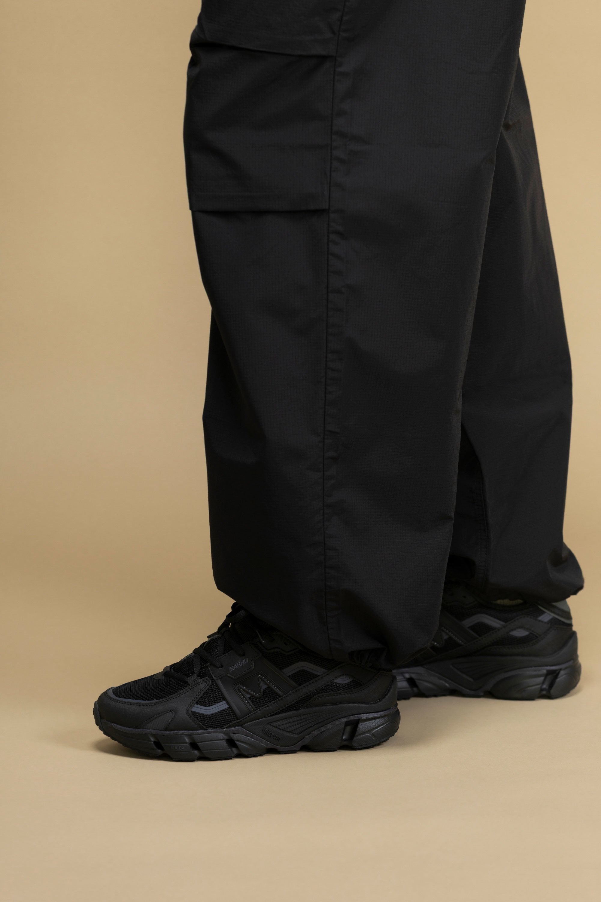 Karhu Super Fulcrum Black / Black - Lifestyle sneakers – Karhu US