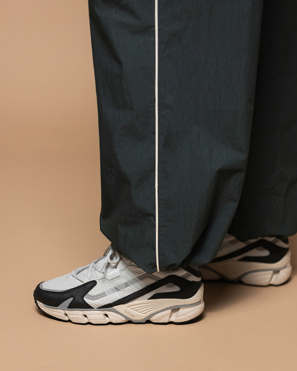 Karhu Super Fulcrum Jet Black / Dawn Blue - Lifestyle sneakers – Karhu US