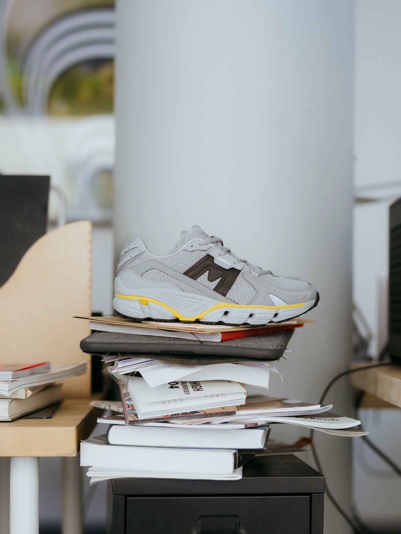 Karhu Super Fulcrum Gray Reflective / Jet Black - Lifestyle sneakers – Karhu US