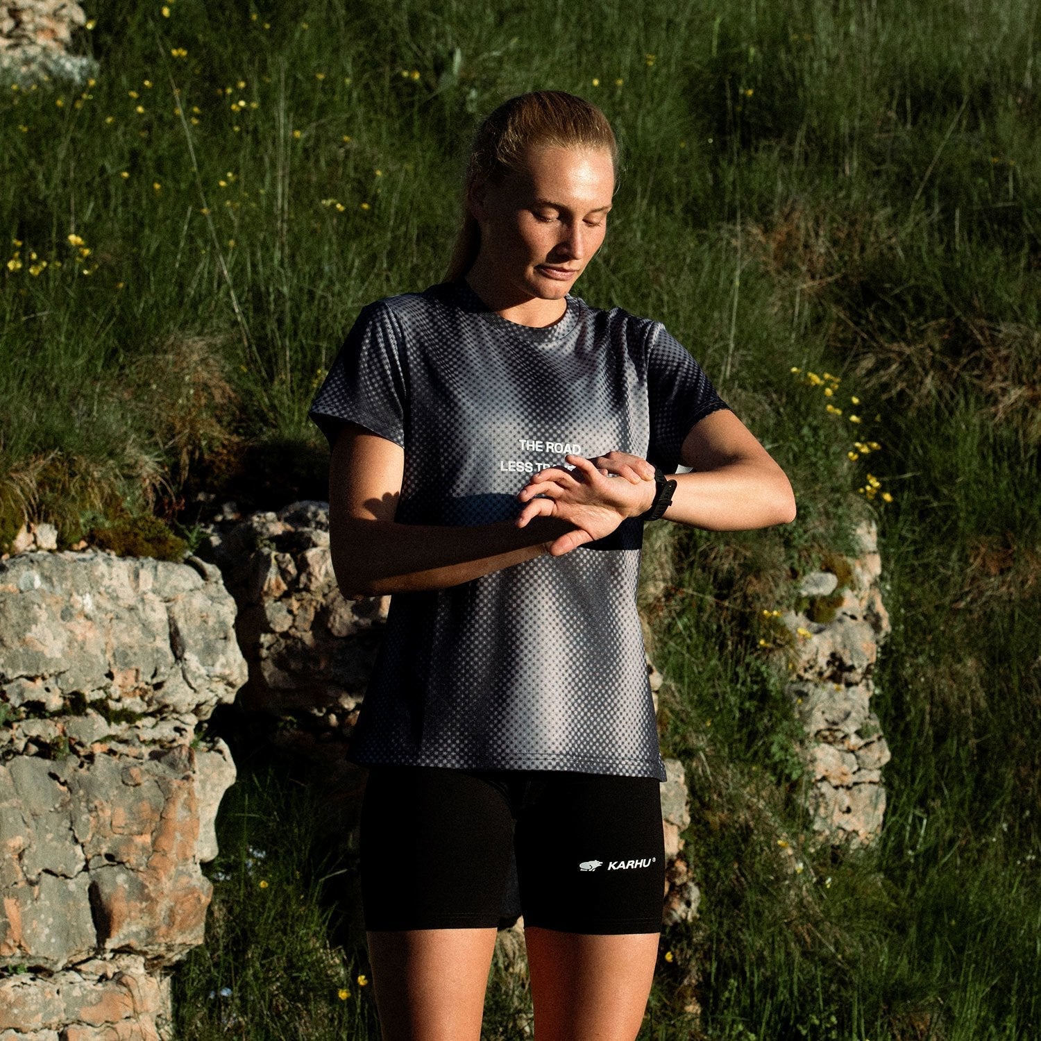 Karhu women's running T-shirt Grey Gradient / white – Karhu US