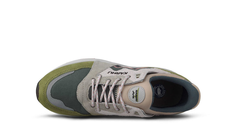 Aria 95 | Men Karhu Aria 95 - Sphagnum / Dark Forest