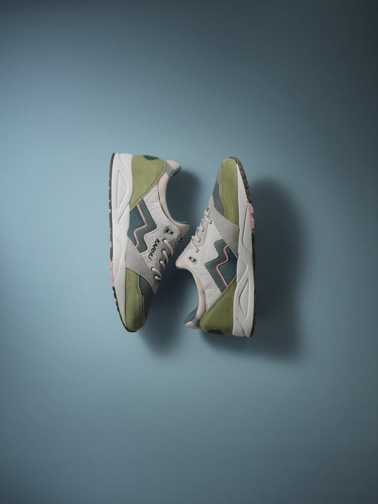 Aria 95 | Men Karhu Aria 95 - Sphagnum / Dark Forest