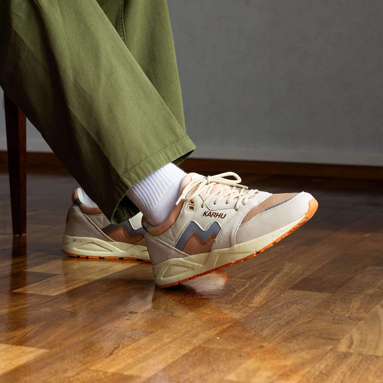 Aria 95 | Men Karhu Aria 95 Whitecap Gray / Silver Grey F803119 Sneakers