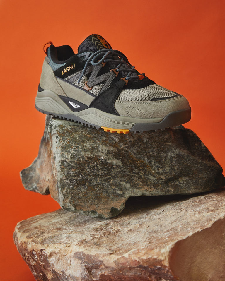 Fusion XC | Men Karhu KARHU Fusion XC Abbey Stone/Gunmetal Sneaker